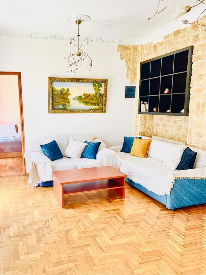Neoclassical 2Bed In Kallimarmaro Atina Dış mekan fotoğraf